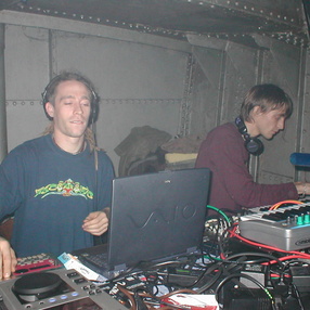 Cosmic Tripship 16-11-2002